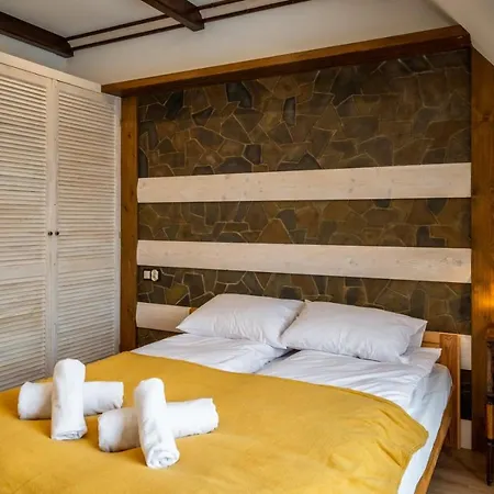 Domek u Świerków - pokoje i apartamenty z aneksami blisko Term Chocholowskich Chocholow