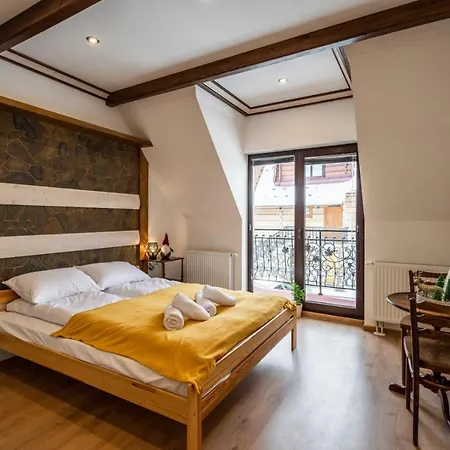 招待所 Domek U Swierkow - Apartamenty Z Aneksami I Pokoje Blisko Term Chocholowskich 3*