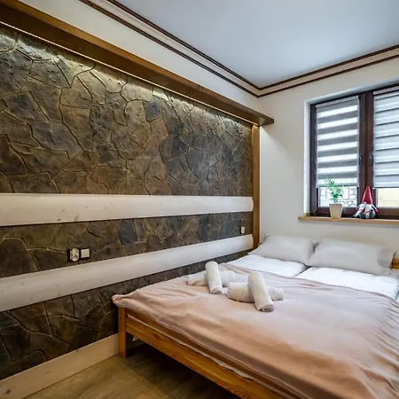 Domek u Świerków - pokoje i apartamenty z aneksami blisko Term Chocholowskich Chocholow