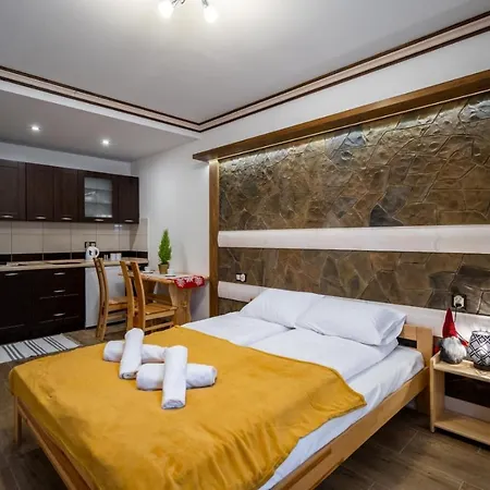 Domek u Świerków - pokoje i apartamenty z aneksami blisko Term Chocholowskich Chocholow